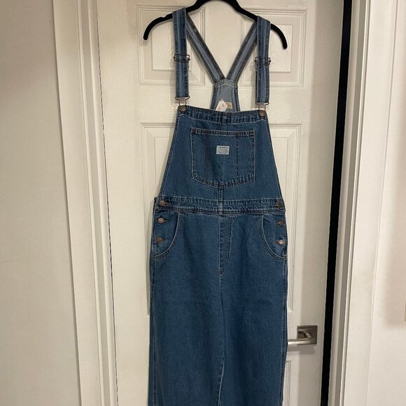 Levi's® Vintage Denim Overall NWT Urban Outfitters - Picture 1 of 13